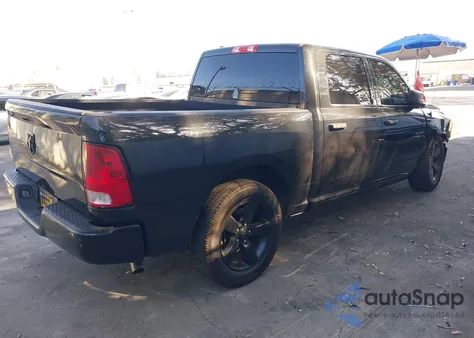 2017 Ram 1500 Express 4X2 5'7 Box z USA, uszkodzony, nr VIN 1C6RR6KG7HS556517